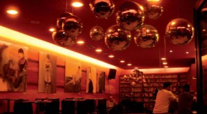 Edel-Disco am Hafen